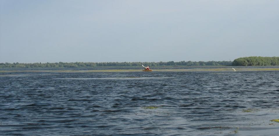 pescuit la stiuca pe lacul rotund in delta